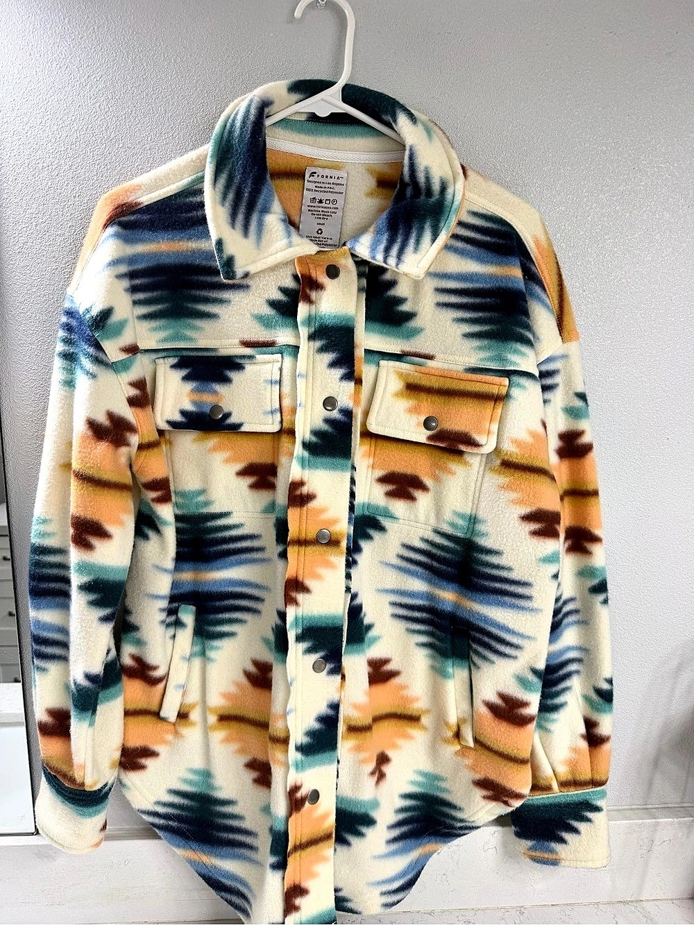 Geometric Print Fleece Jacket in Cream & Blue